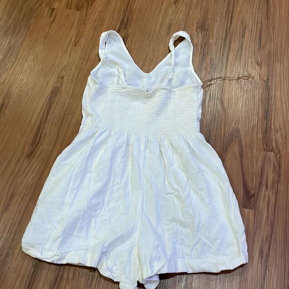 White American Eagle Romper - Picture 2 of 3